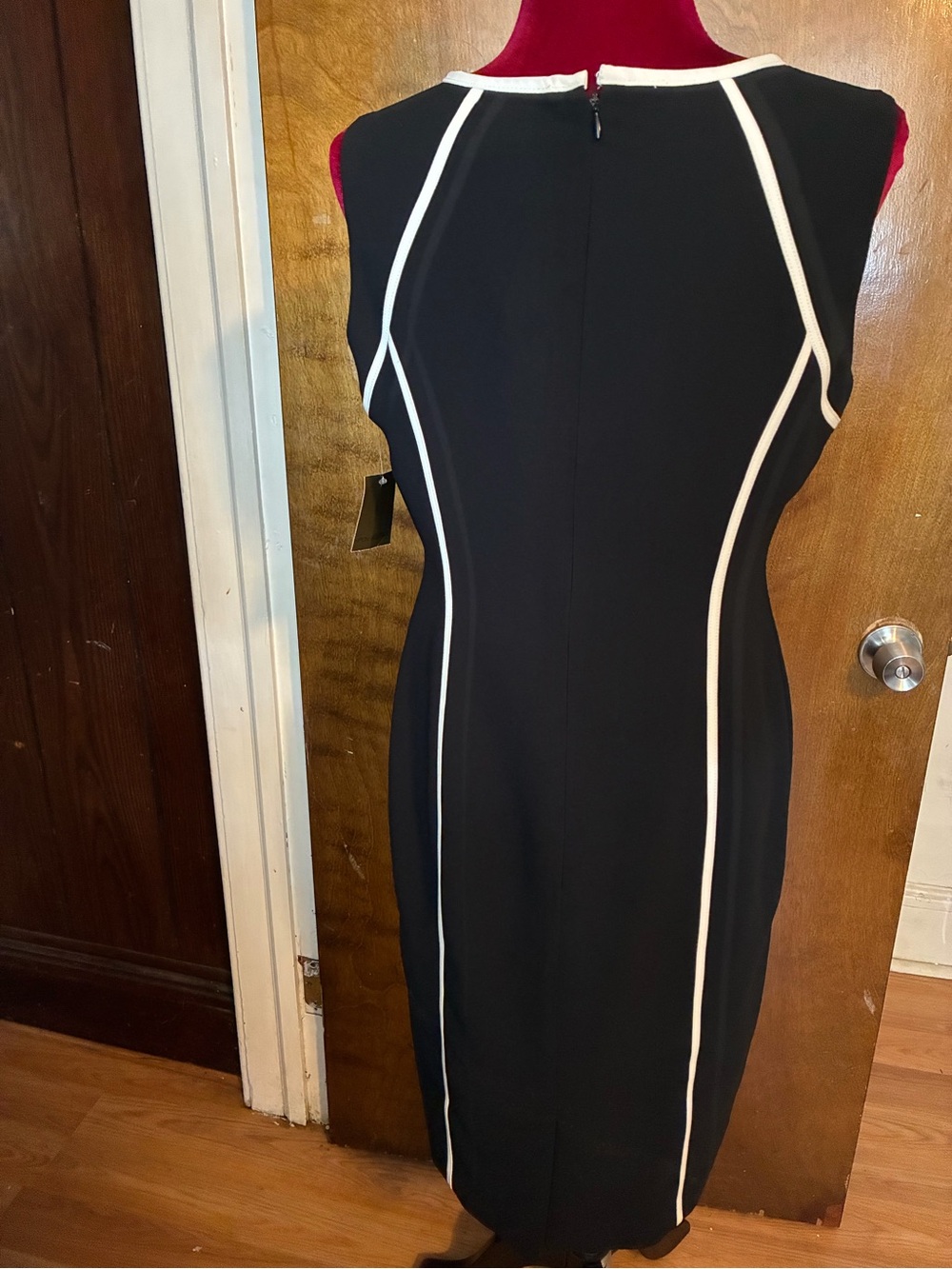 Nipon Boutique Size 8 Black White Piping Sheath Dress Fully Lined Career Cocktai - Picture 7 of 12